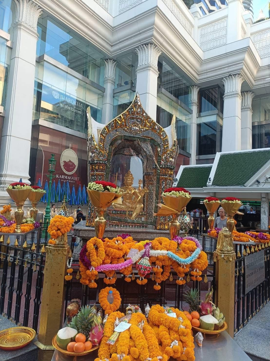 许下一个愿望:揭秘四面佛祈福背后的文化传统